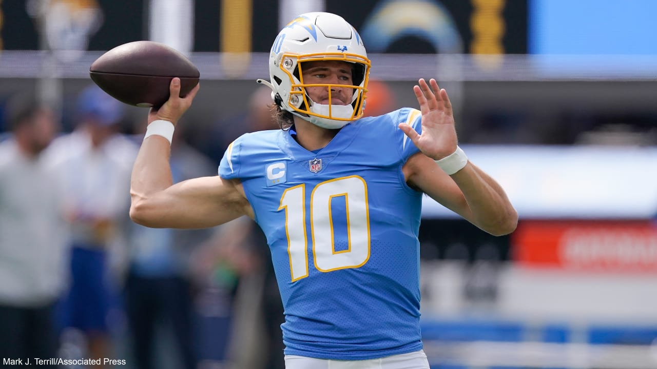 Top 25 NFL players 25 and under: Justin Herbert headlines 2022 stars; four  QBs, six WRs make the list 