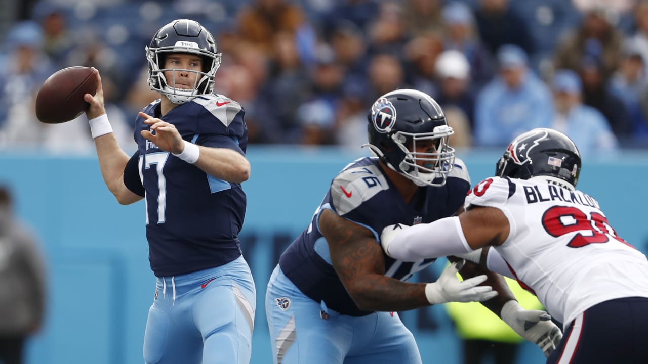 Titans' A.J. Brown Out For Week 12