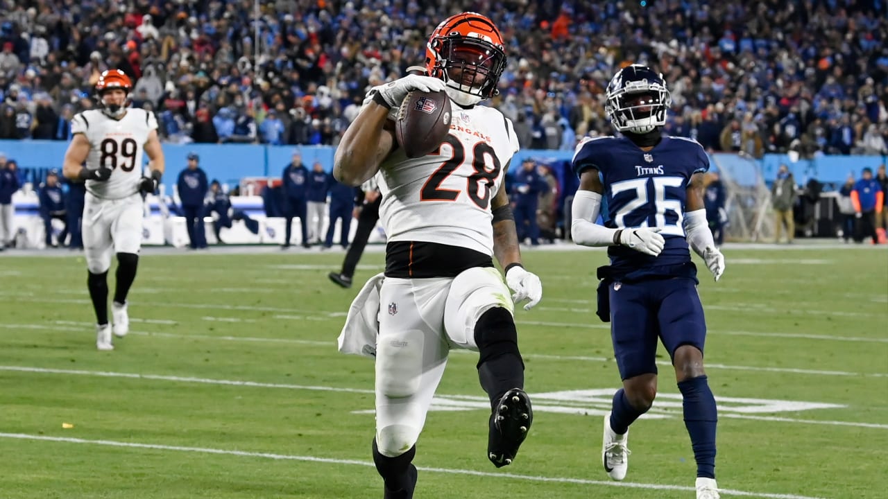 Cincinnati Bengals - Joe Mixon was dominant in 2021. - Career-high 1,205  rushing yards - Career-high 16 total touchdowns - First Pro Bowl selection
