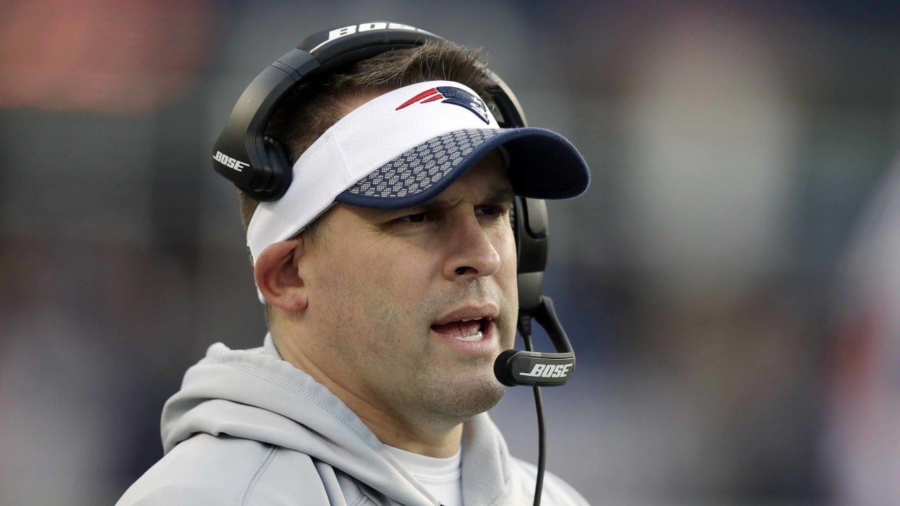 NFL fans left stunned at Raiders coach Josh McDaniels live TV