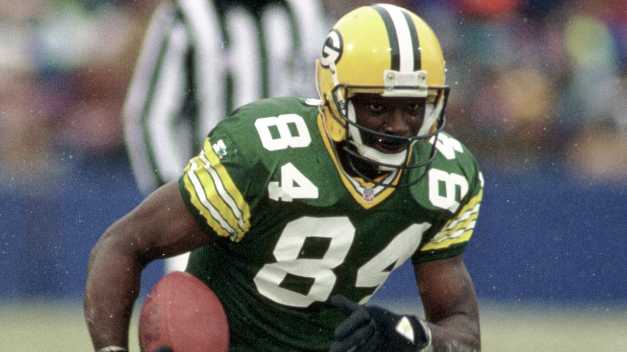 Most underrated wide receiver in NFL history? 'GMFB'