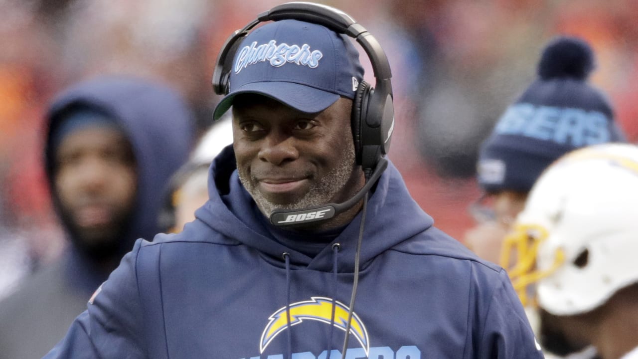Chargers HC Anthony Lynn says he contracted COVID-19