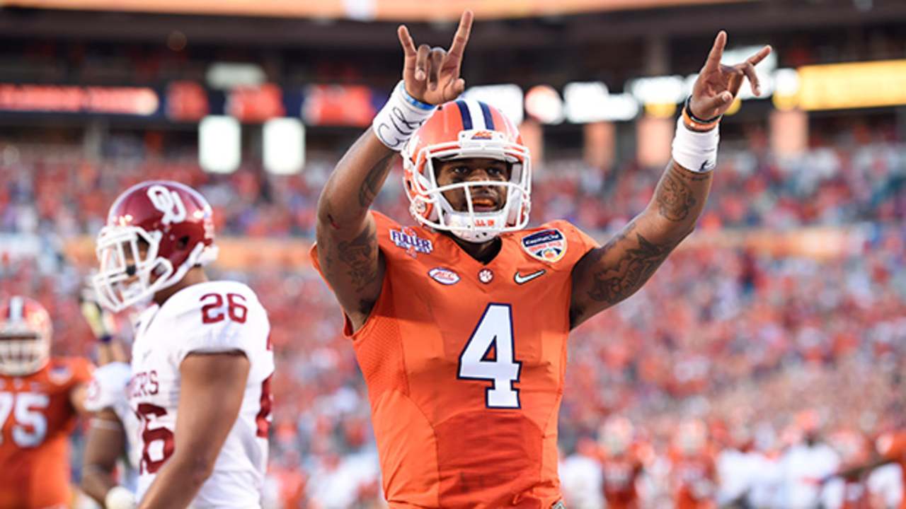 Deshaun Watson-151231-TOS.jpg