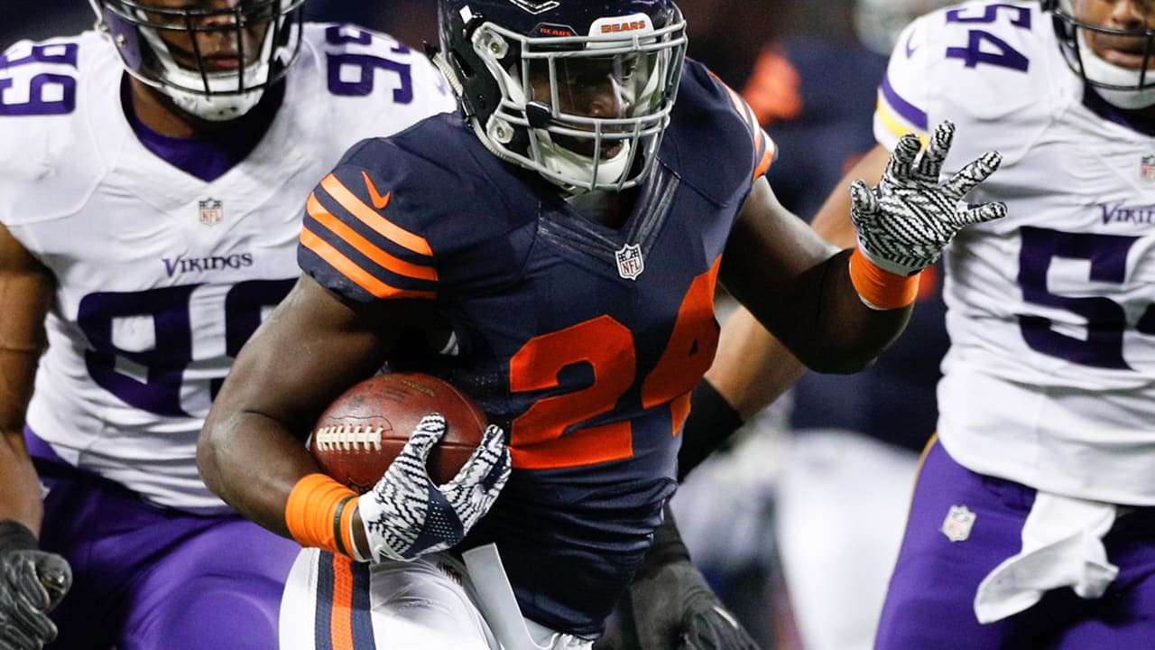 Bears' offense explodes on Vikings