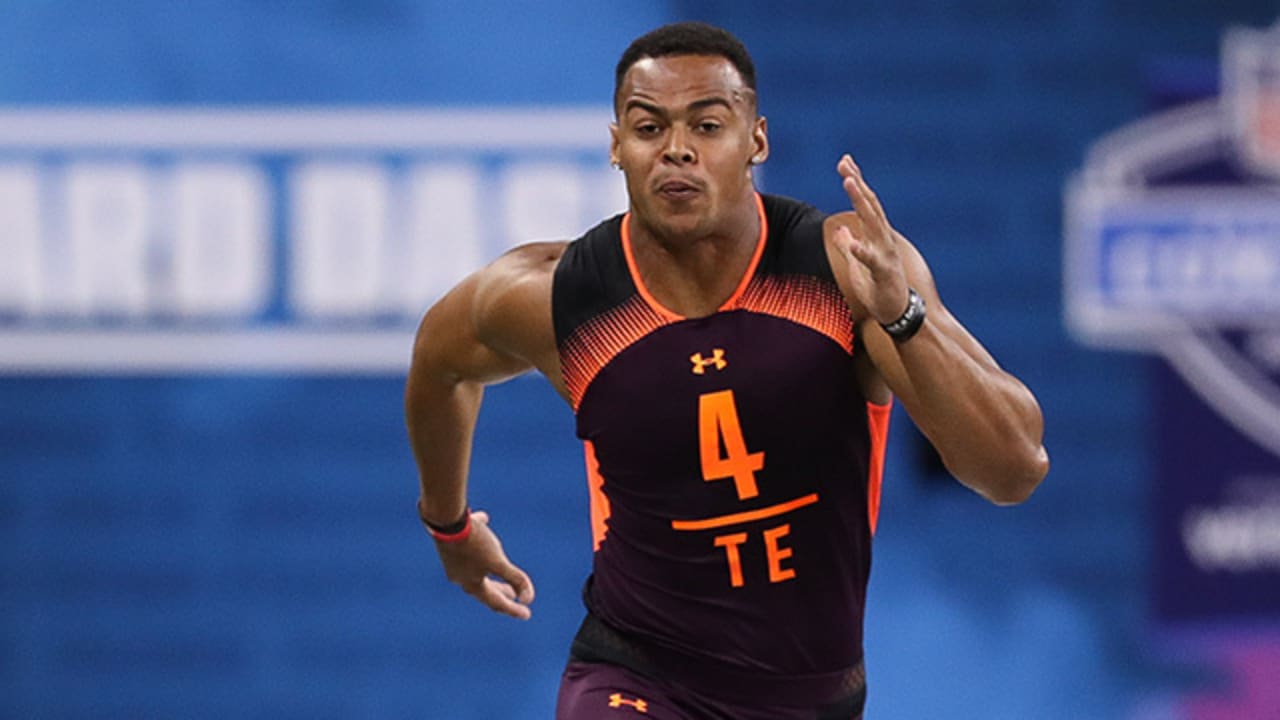 Iowa tight end Noah Fant runs an official 4.50 40yard