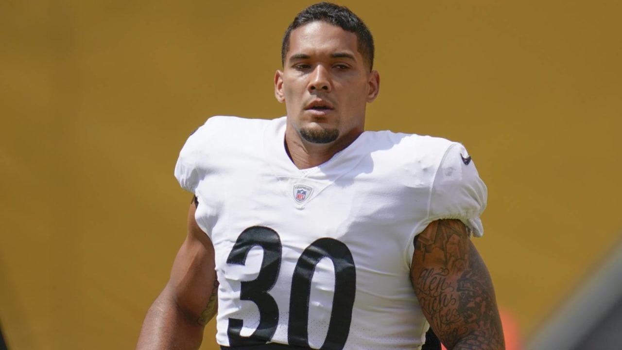 First look: James Conner in a Steelers uniform