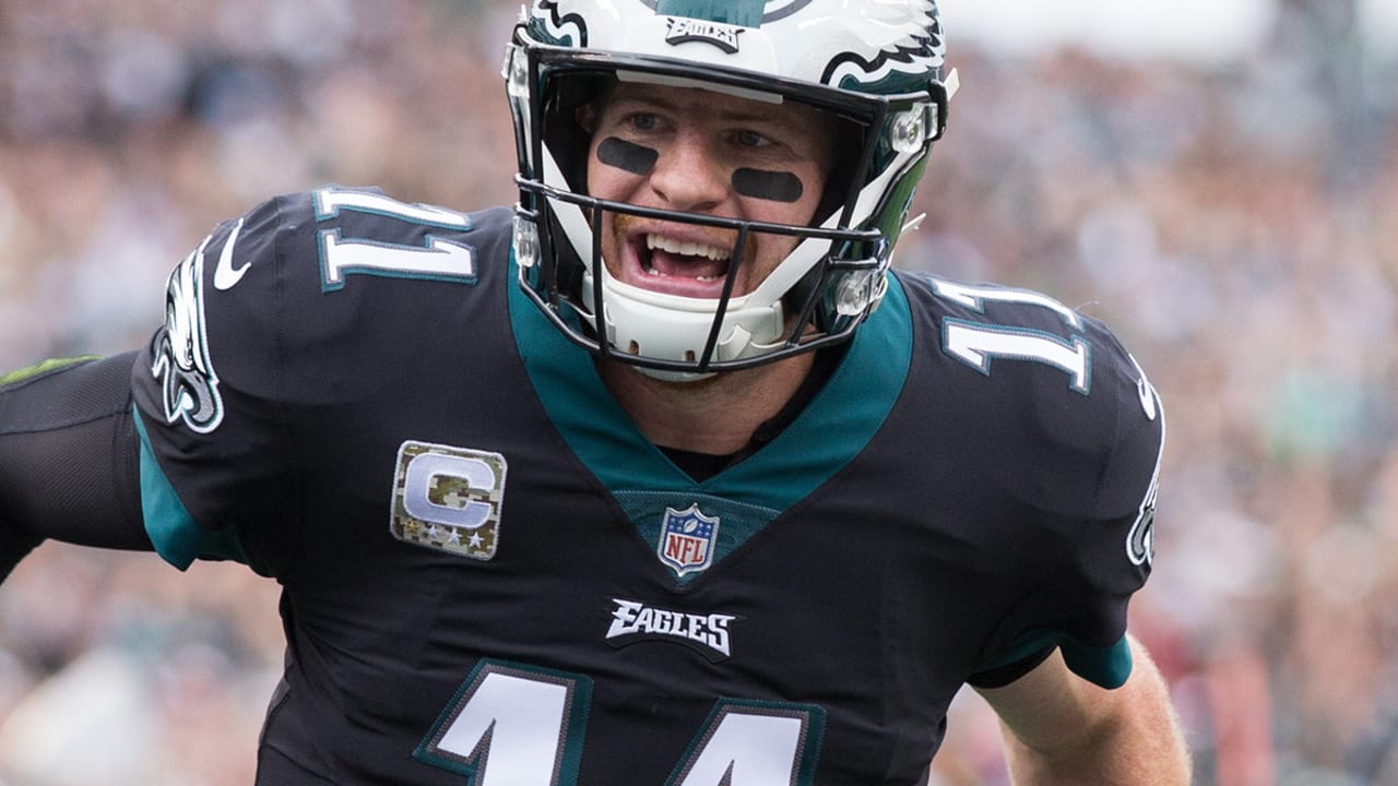 Carson-Wentz-171105-Spot.jpg