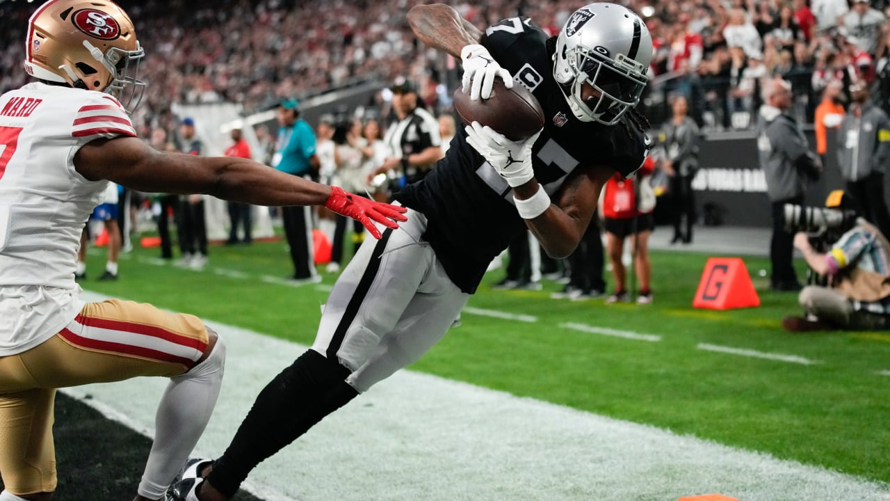 Raiders' Davante Adams makes ridiculous one-handed catch over Rams