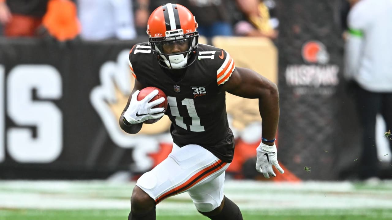 Lions acquire Browns WR Donovan PeoplesJones in exchange for 2025 pick