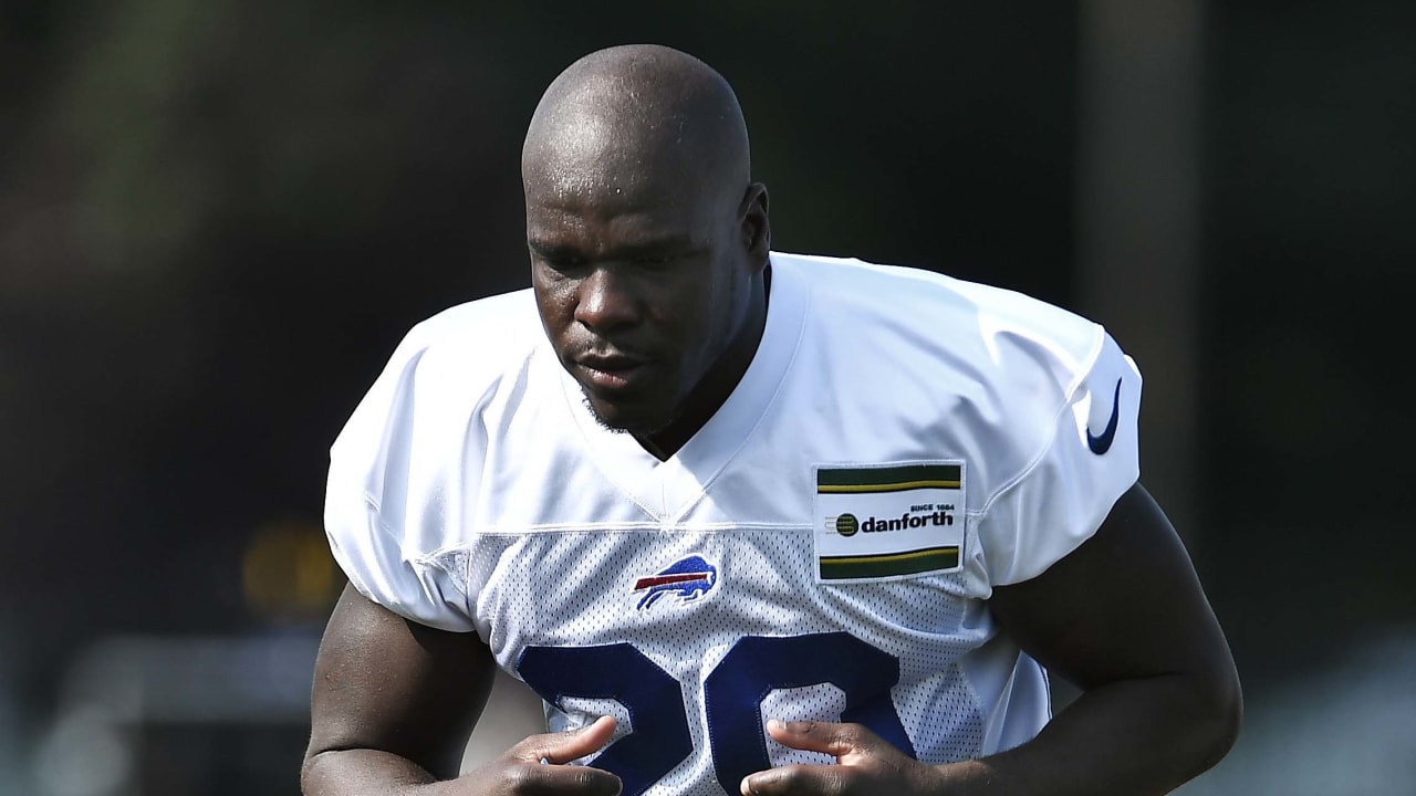 Bills' Frank Gore passes 15,000 career rushing yards - Sports