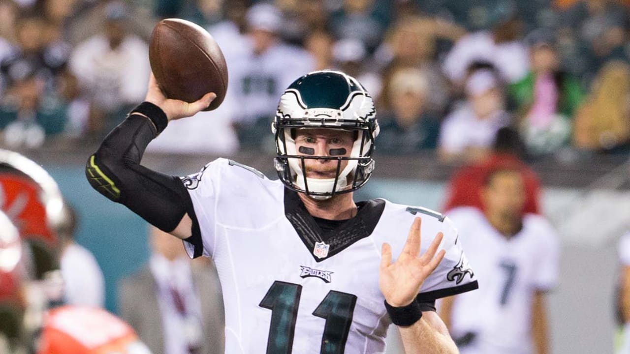 carson-wentz-160903-SL