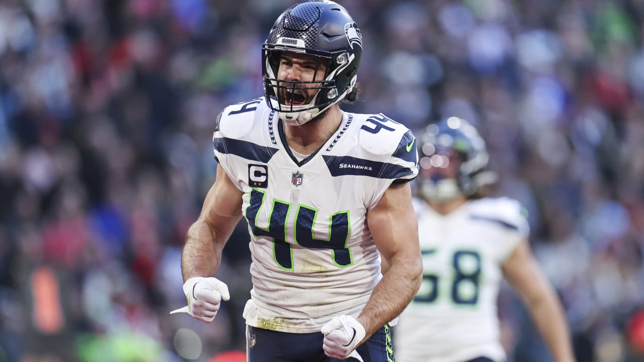 NFL Network's Mike Garafolo: Linebacker Nick Bellore signing new two-year  contract with Seattle Seahawks