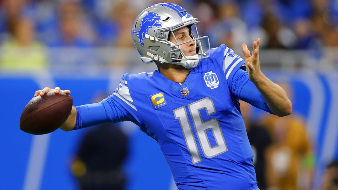 Trick plays, late touchdown drive help Detroit Lions end season with win  over Packers