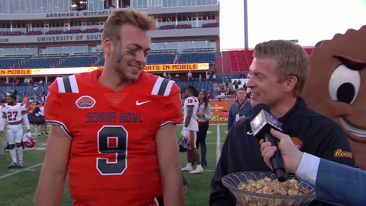 Fresno State Bulldogs QB Jake Haener named 2023 Reese