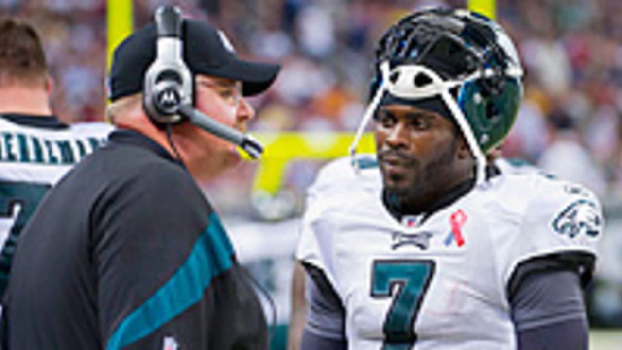 Andy-Reid-Michael-Vick-121102-Spot.jpg