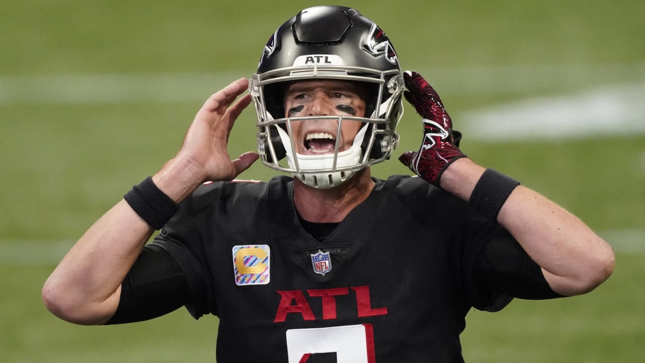 Atlanta Falcons quarterback Matt Ryan wearing a Salute to Service