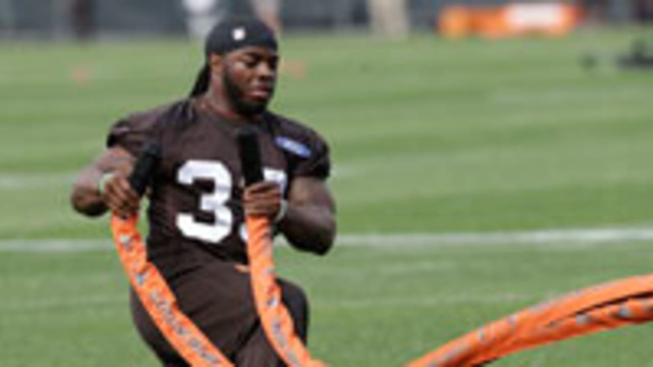 Browns RB Trent Richardson played most of year with broken ribs