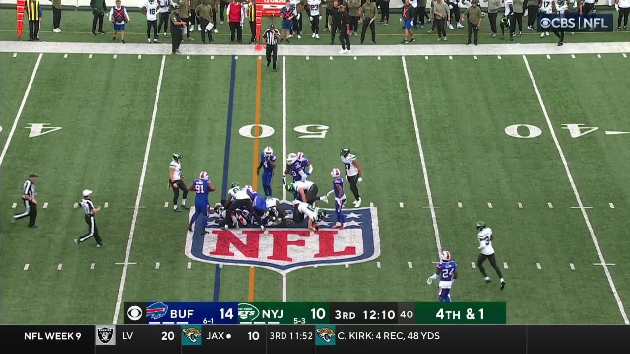 New York Jets' fake punt with safety Ashtyn Davis moves chains on