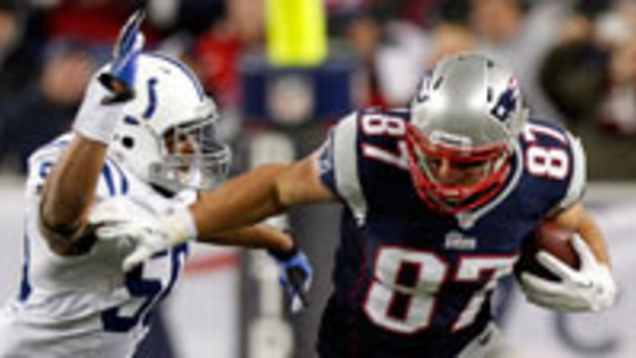 Rob-Gronkowski-121222-Spot.jpg