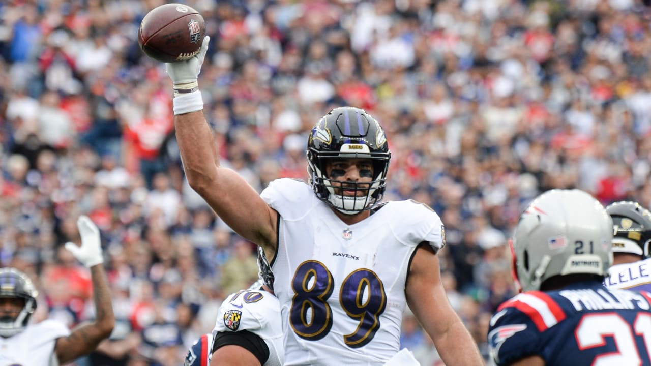 Mark Andrews of the Baltimore Ravens scores a touchdown during