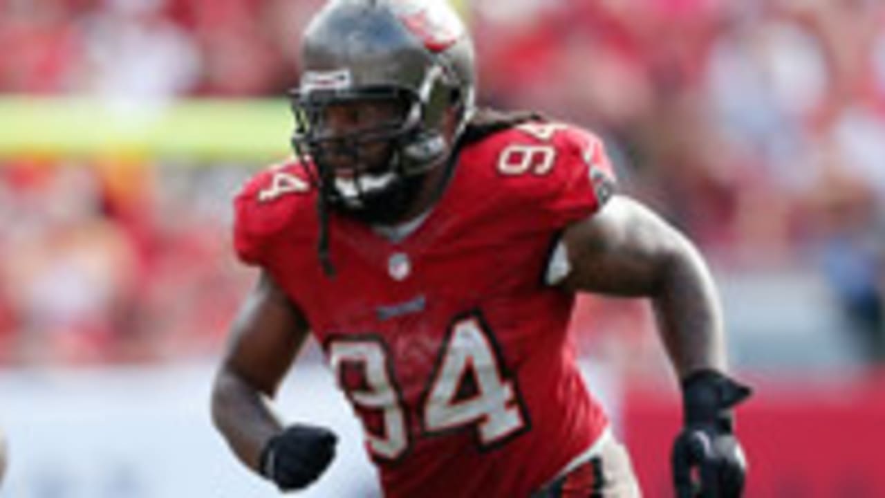 adrian-clayborn-140424-spot.jpg