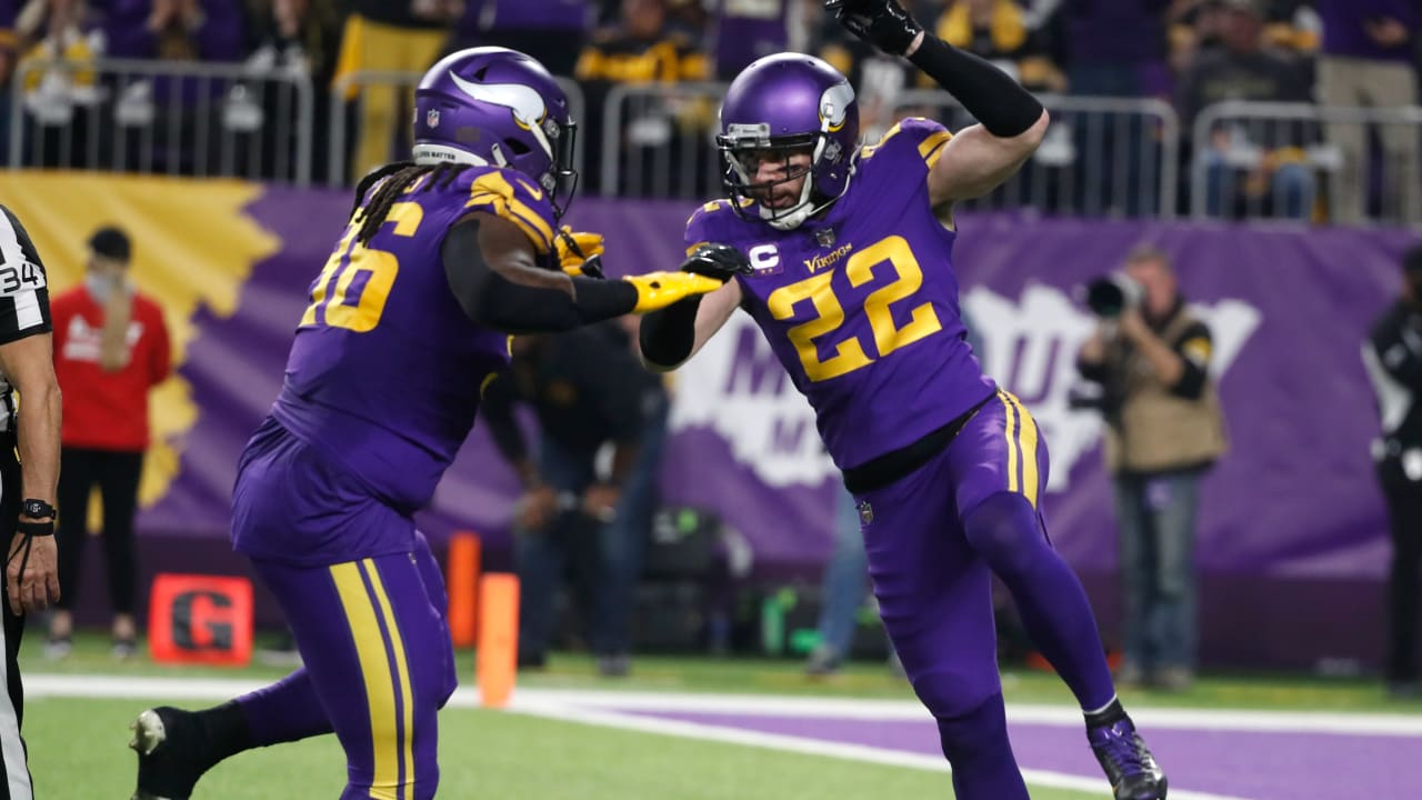 Harrison Smith's 3 sacks seal Vikings first win