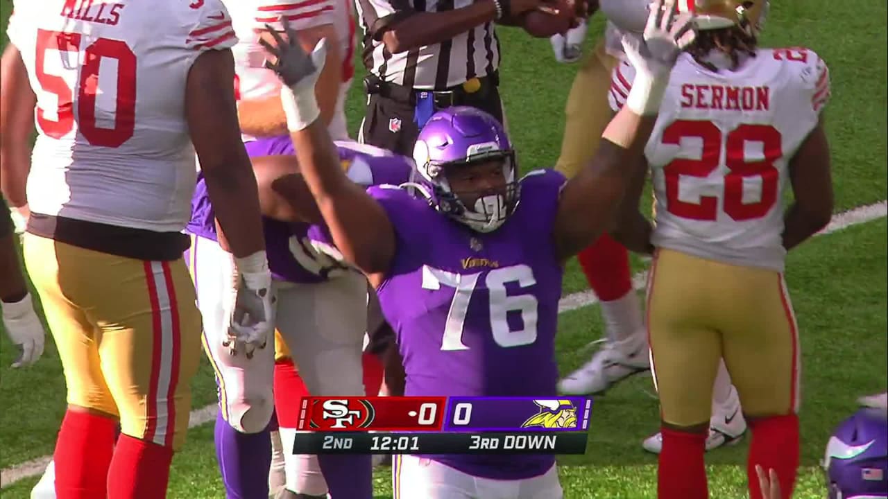 Minnesota Vikings defensive tackle T.Y. McGill blasts through middle to  sack San Francisco 49ers quarterback Brock Purdy