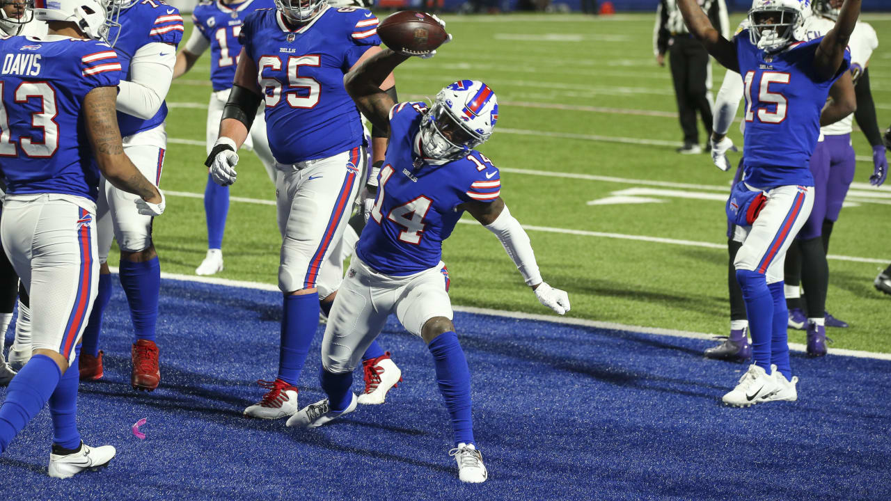 Buffalo Bills wide receiver Stefon Diggs turns WR screen into quick TD