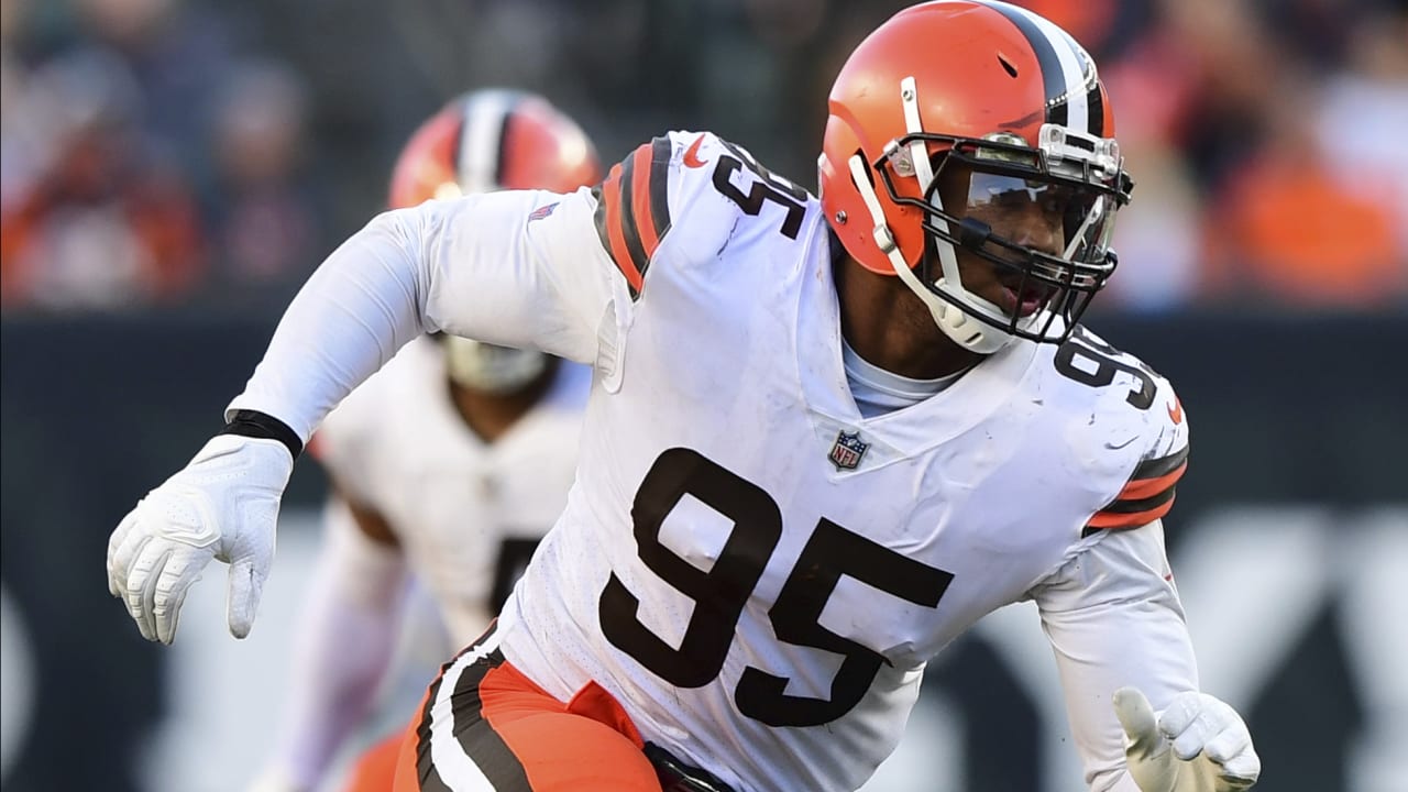 DINOSUIT: Myles Garrett Goes Prehistoric For Gameday Fit