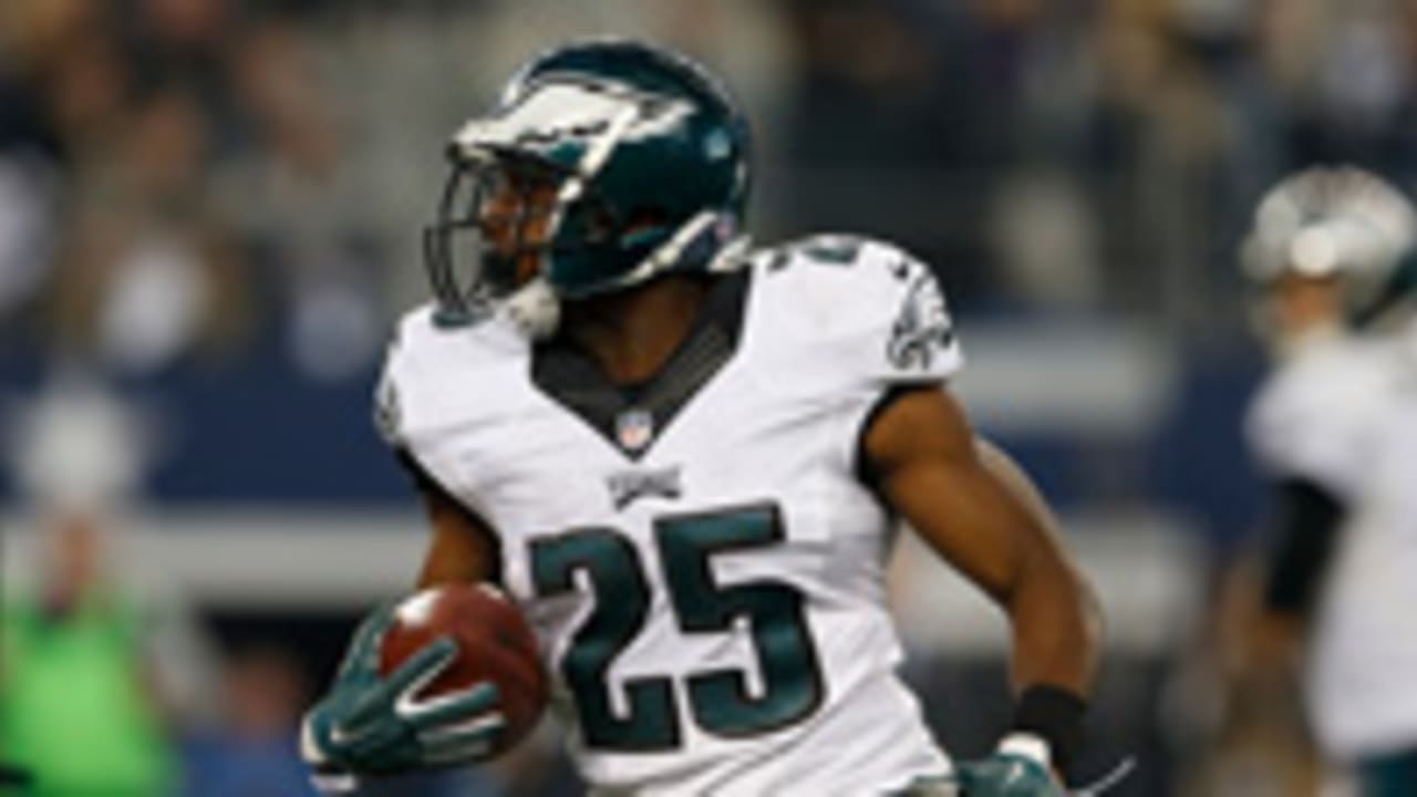 lesean-mccoy-112714-spot.jpg