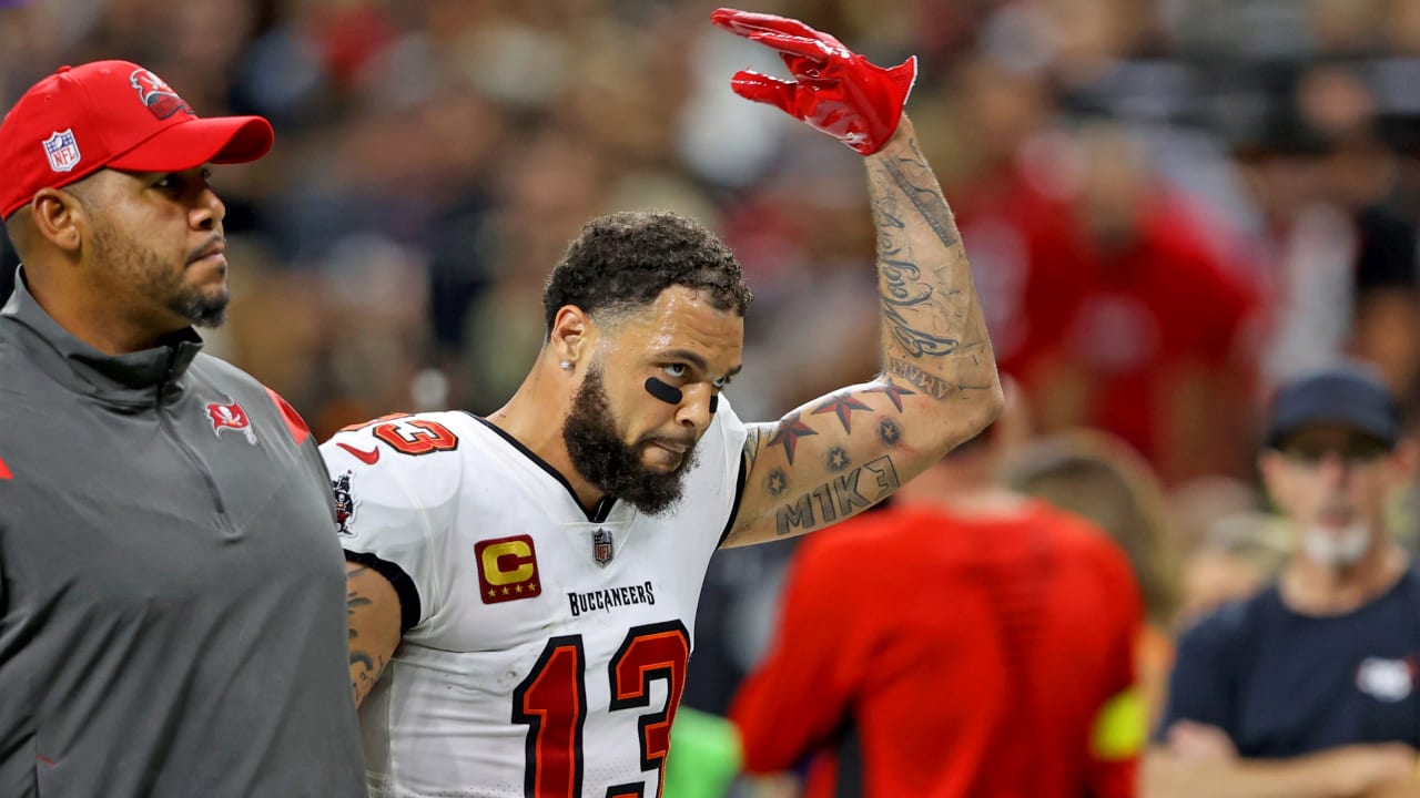 Tampa Bay Bucs WR Mike Evans receives suspension