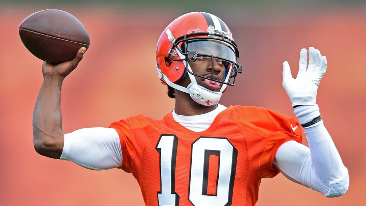 RGIII will continue to work with QB guru Tom House