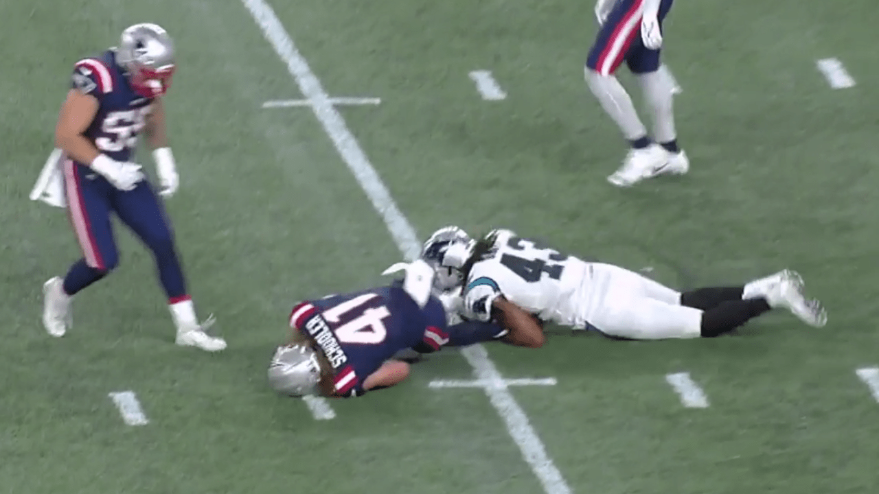 New England Patriots safety Brendon Schooler reads Walker like a book for  late INT