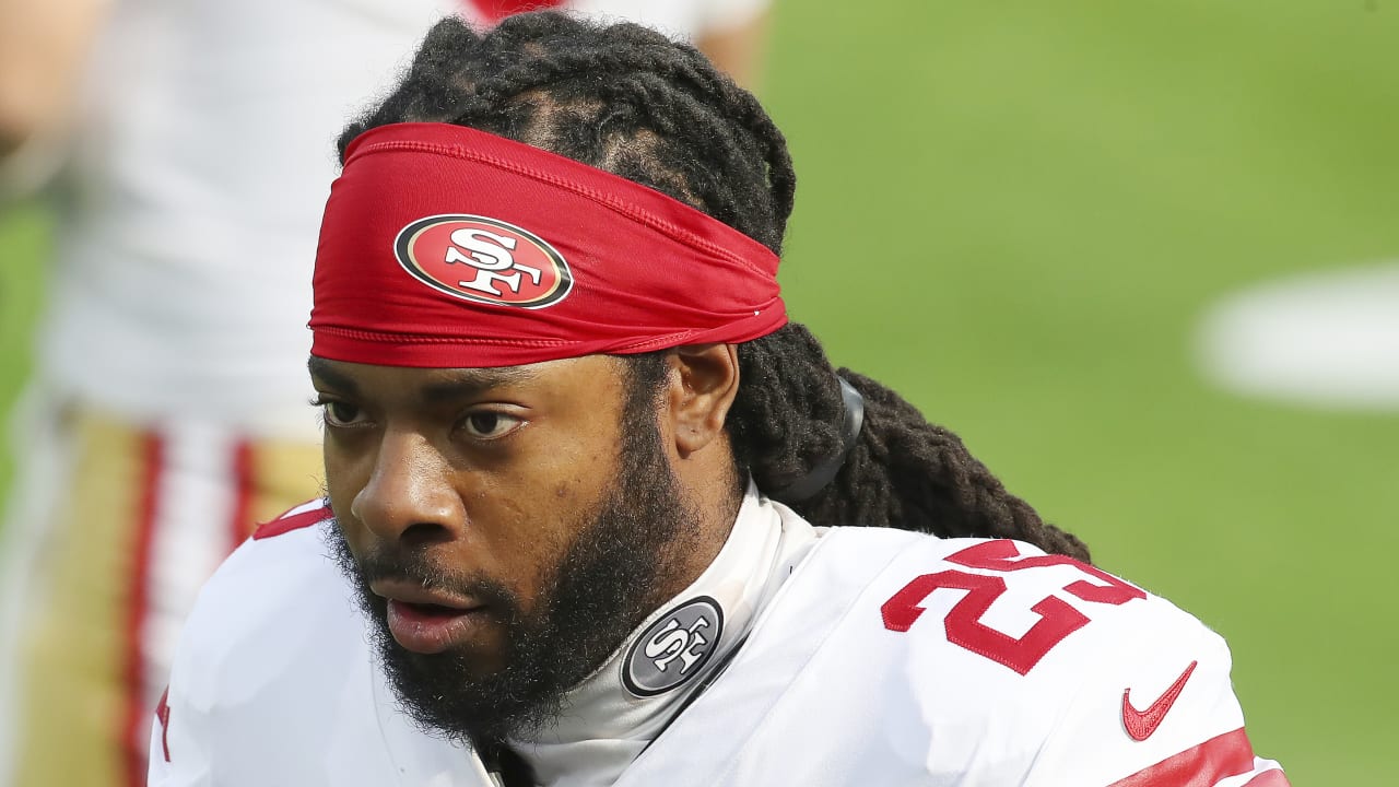 Richard Sherman expects to wait until after NFL Draft to land job