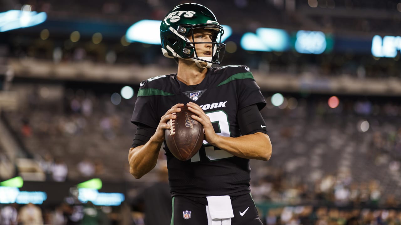 Source: Patriots signing ex-Eagles, Saints QB to practice squad