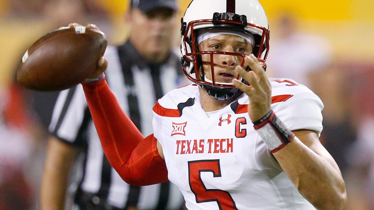 Texas Tech's Patrick Mahomes intends to enter 2017 NFL Draft