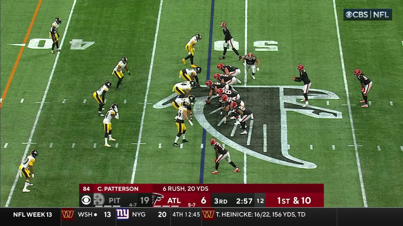 Atlanta Falcons running back Cordarrelle Patterson dashes down the ...