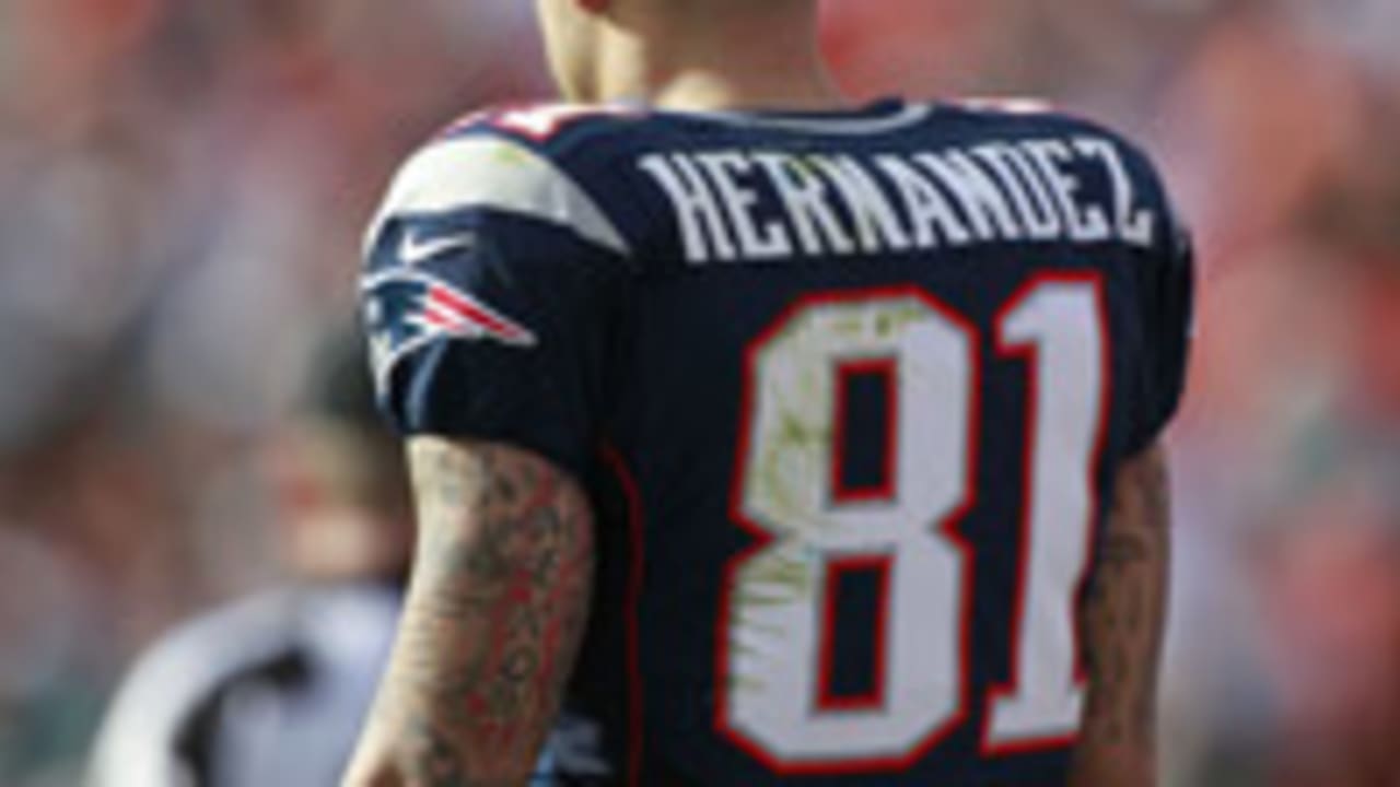 Patriots Offer Free Aaron Hernandez Jersey Swap