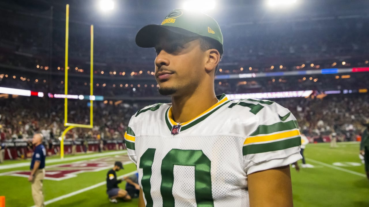 NFL Network's Tom Pelissero reports that fully vaccinated Green Bay Packers quarterback Jordan