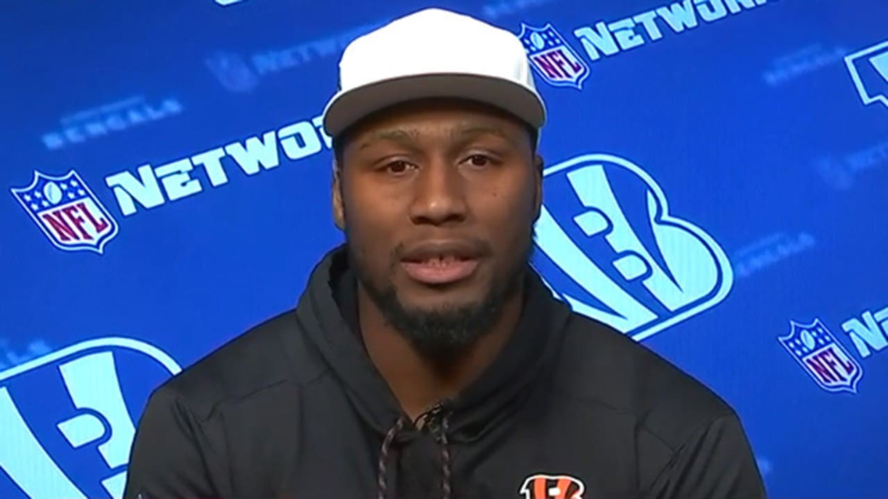 Carlos Dunlap brings up Andrew Whitworth while talking Bengals trades