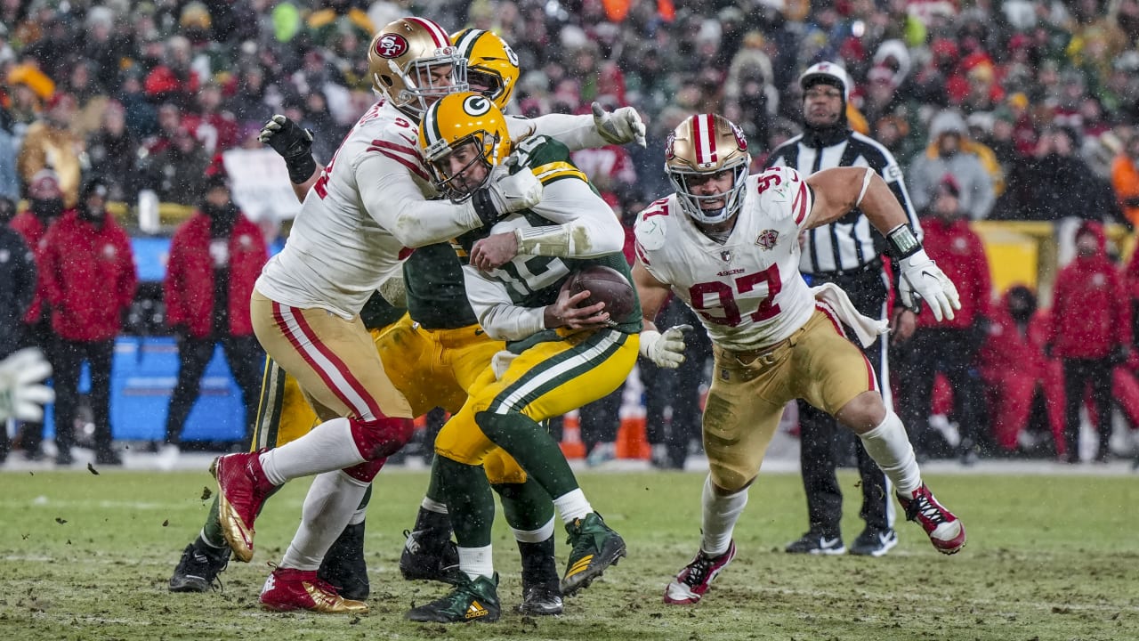 Download San Francisco 49ers Arik Armstead Against New England