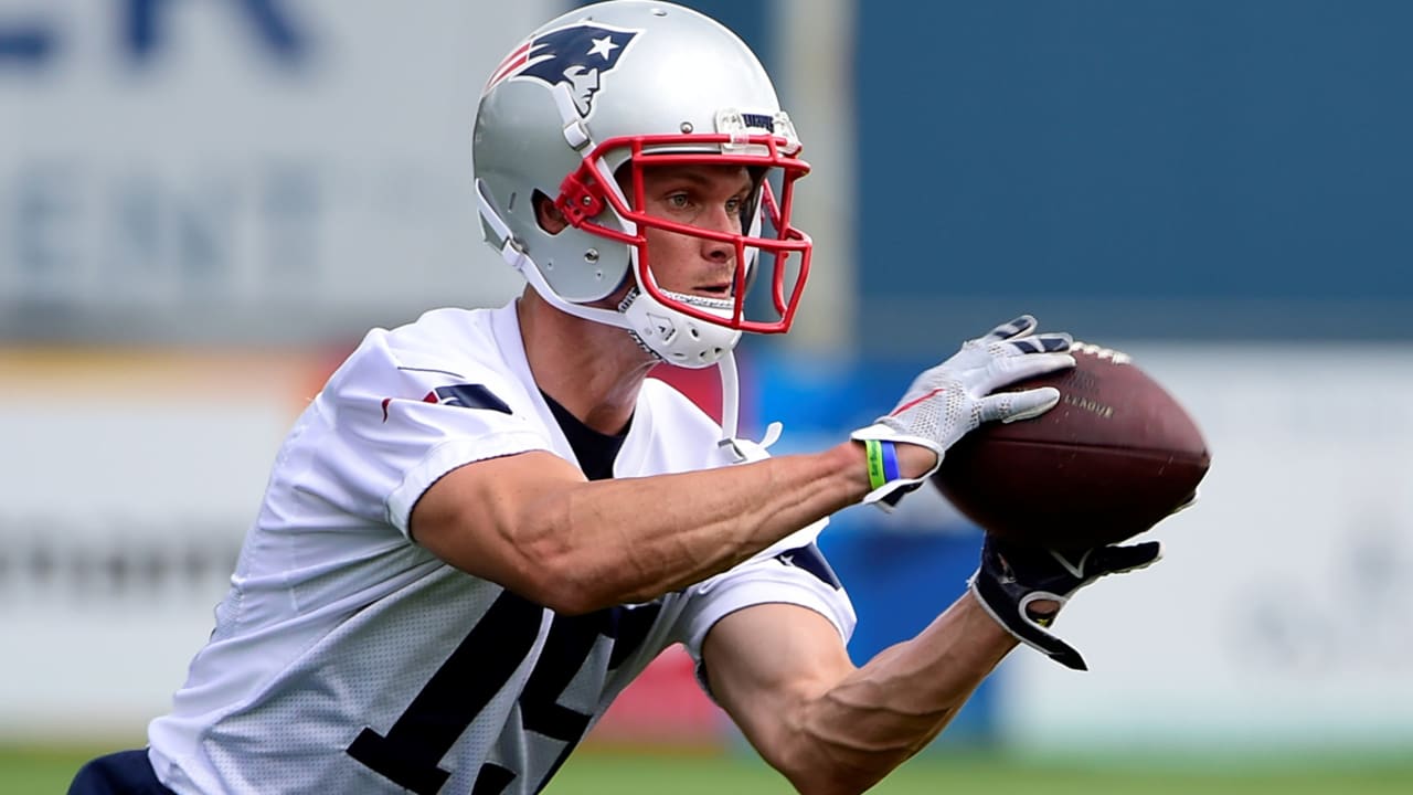 By Breaking Mold of Receiver, Edelman Fits In With Patriots - The