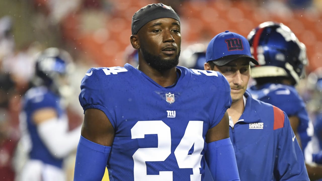 New York Giants cornerback James Bradberry (24) and New York