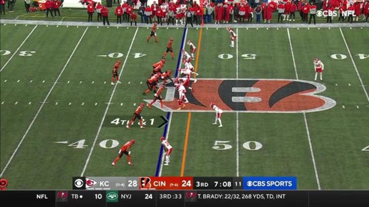 Tee Higgins Notches First Touchdown for Cincinnati Bengals in