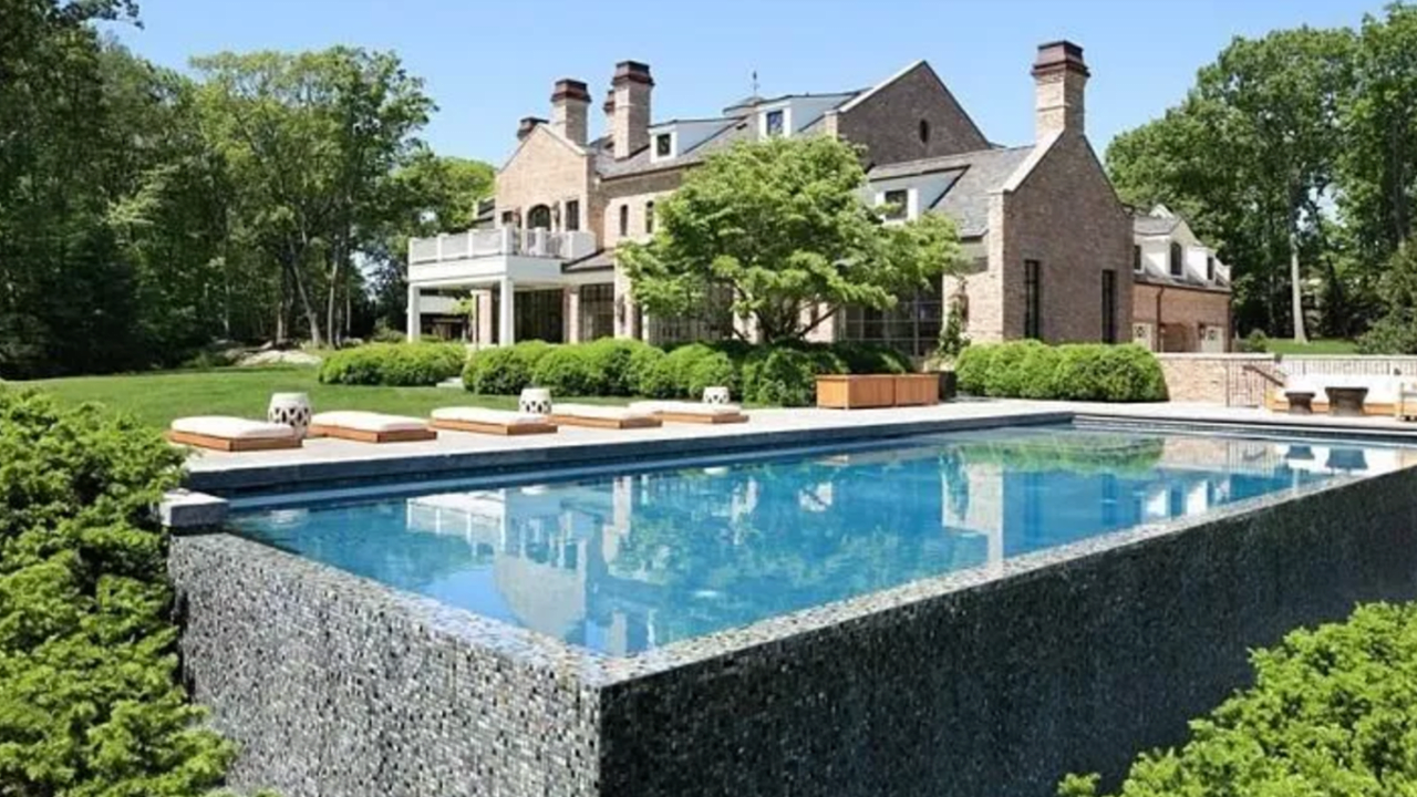 You can buy Tom Brady's mansion for just $40M