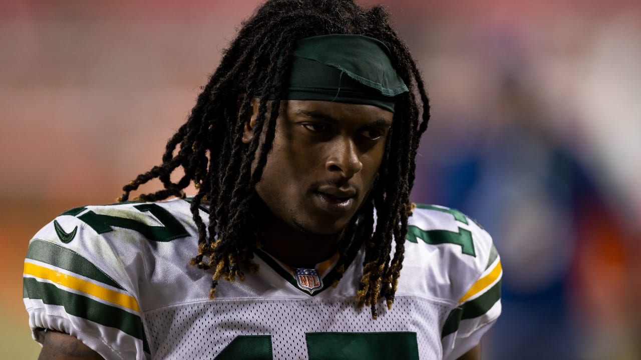 Report: Packers WR Davante Adams doesn't travel with team to Arizona