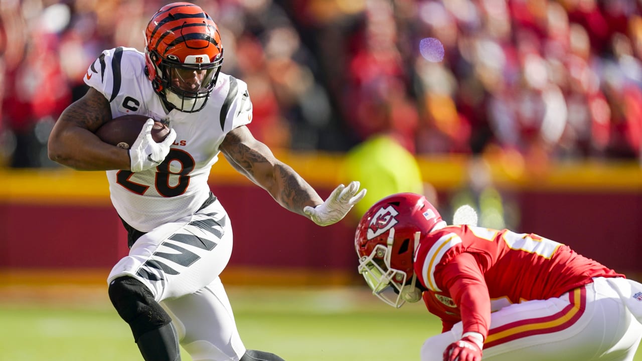 Cincinnati Bengals running back Joe Mixon runs the ball against the Kansas  City Chiefs during the AFC championship NFL football game Sunday, Jan. 30,  2022, in Kansas City, Mo. (AP Photo/Paul Sancya