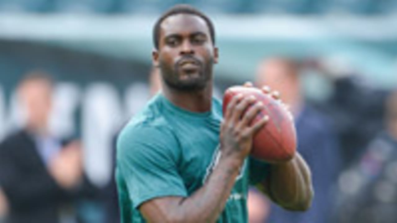 Michael_Vick_130813_SL