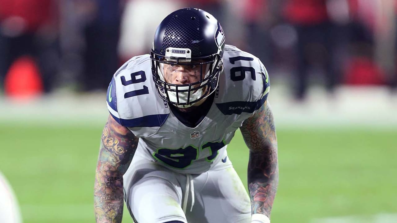 Someone stole Magic cards from the Seahawks' Cassius Marsh