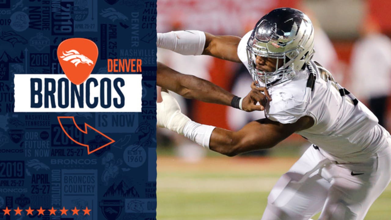 Denver Broncos linebacker Justin Hollins runs a route during the first half  of the Pro Football Hall of Fame NFL preseason game, Thursday, Aug. 1,  2019, in Canton, Ohio. (AP Photo/David Richard